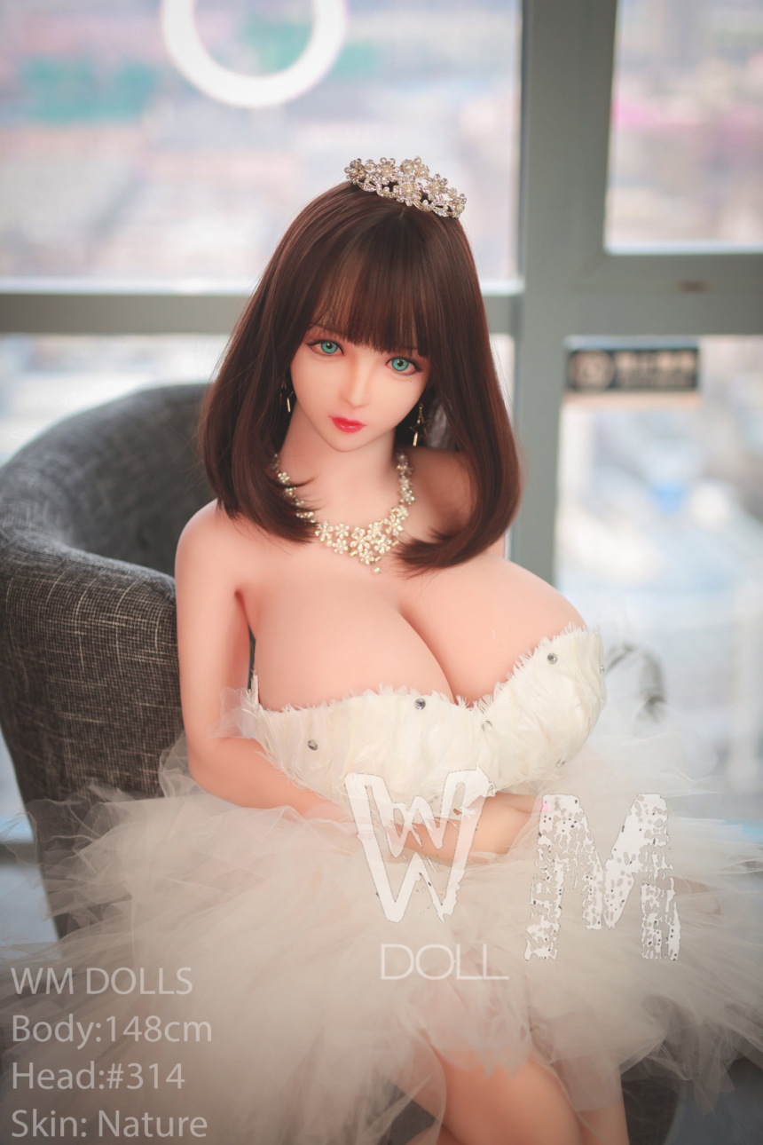 Ellie 148cm (4'10) K-Cup with head #314 WM Dolls