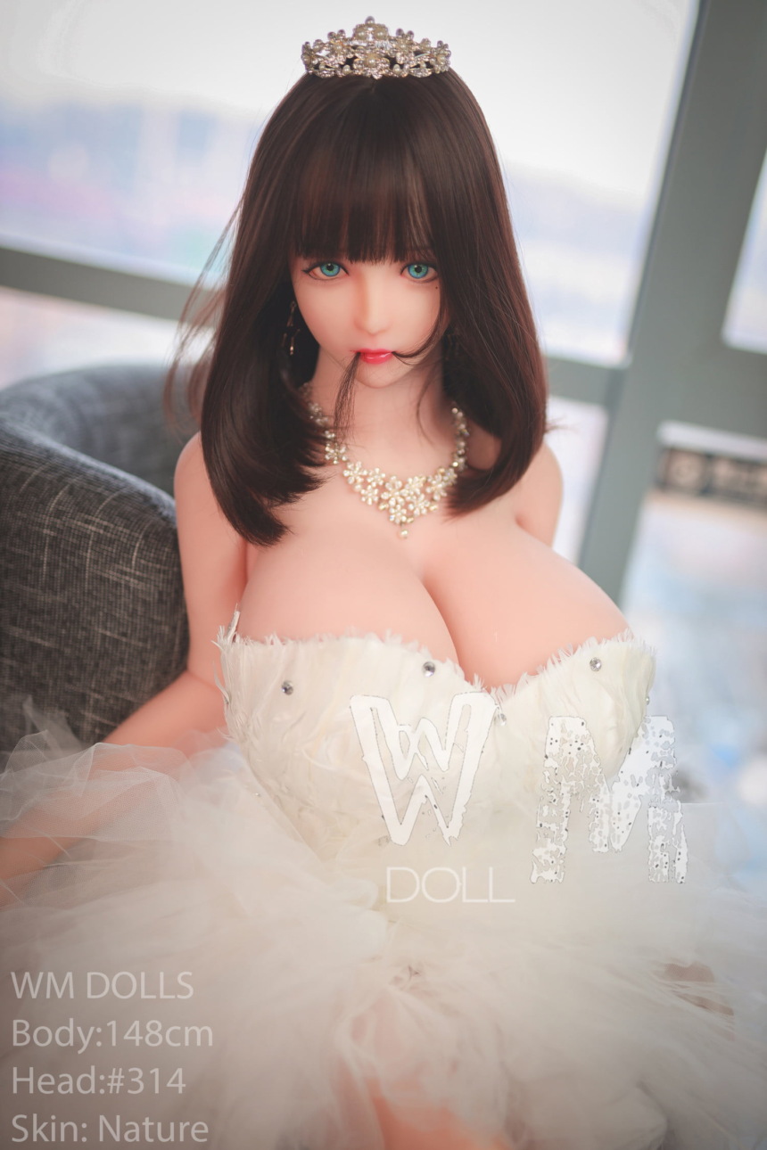 Ellie 148cm (4'10) K-Cup with head #314 WM Dolls