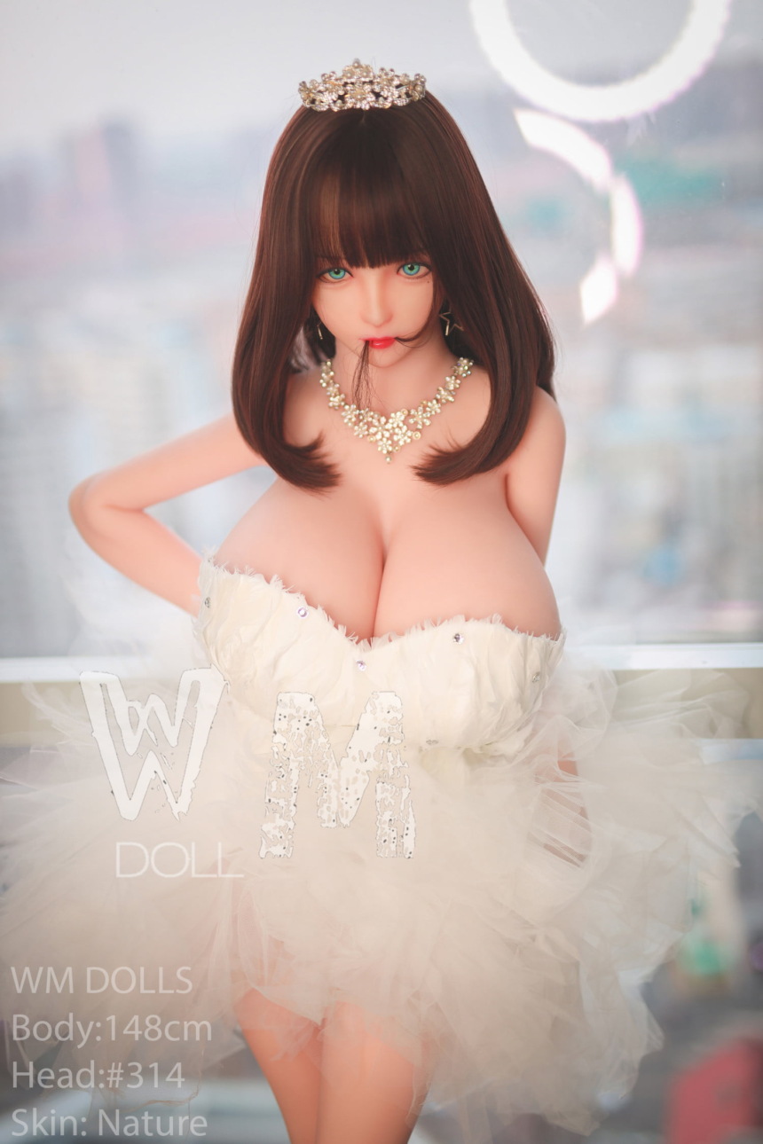 Ellie 148cm (4'10) K-Cup with head #314 WM Dolls