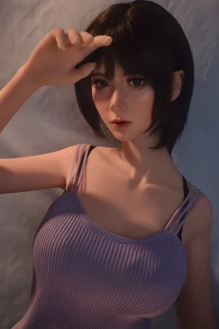 Hirosue Yuko 165cm wearing a purple ribbed tank top, with short black hair and a hand raised to her forehead.