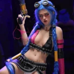 Figure with blue hair and goggles holding a sci-fi weapon, dressed in black and pink with bullet accessories on Assos #030 159cm A cup Natural model