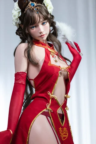 Mandradora in a striking red dress with gold accents, featuring a high slit and lace gloves, adorned with a floral headpiece.