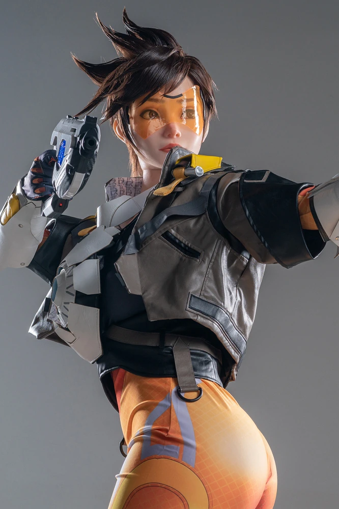 Dynamic action figure showcasing intricate details and vibrant colors, perfect for collectors and enthusiasts.